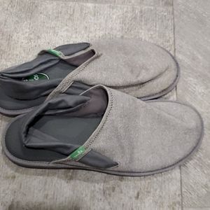 Sanuk Yoga Mat Sling Cruz slides Womens size 9